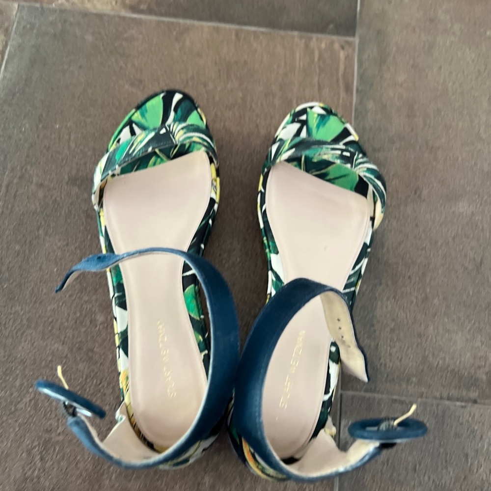 Stuart Weizmann platform-2”, preowned, in excellent condition. Size 37,5